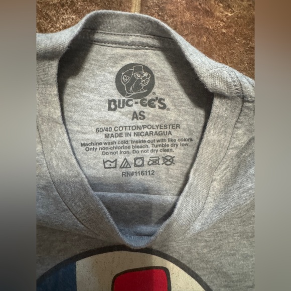Buc-ees Texas Tee Small - Picture 5 of 5